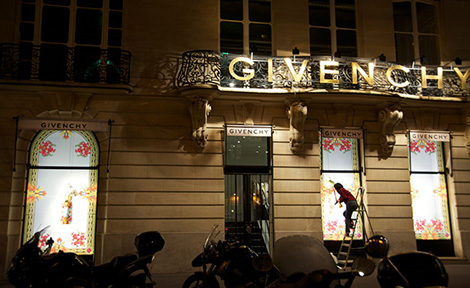 Givenchy　ジバンシー施工